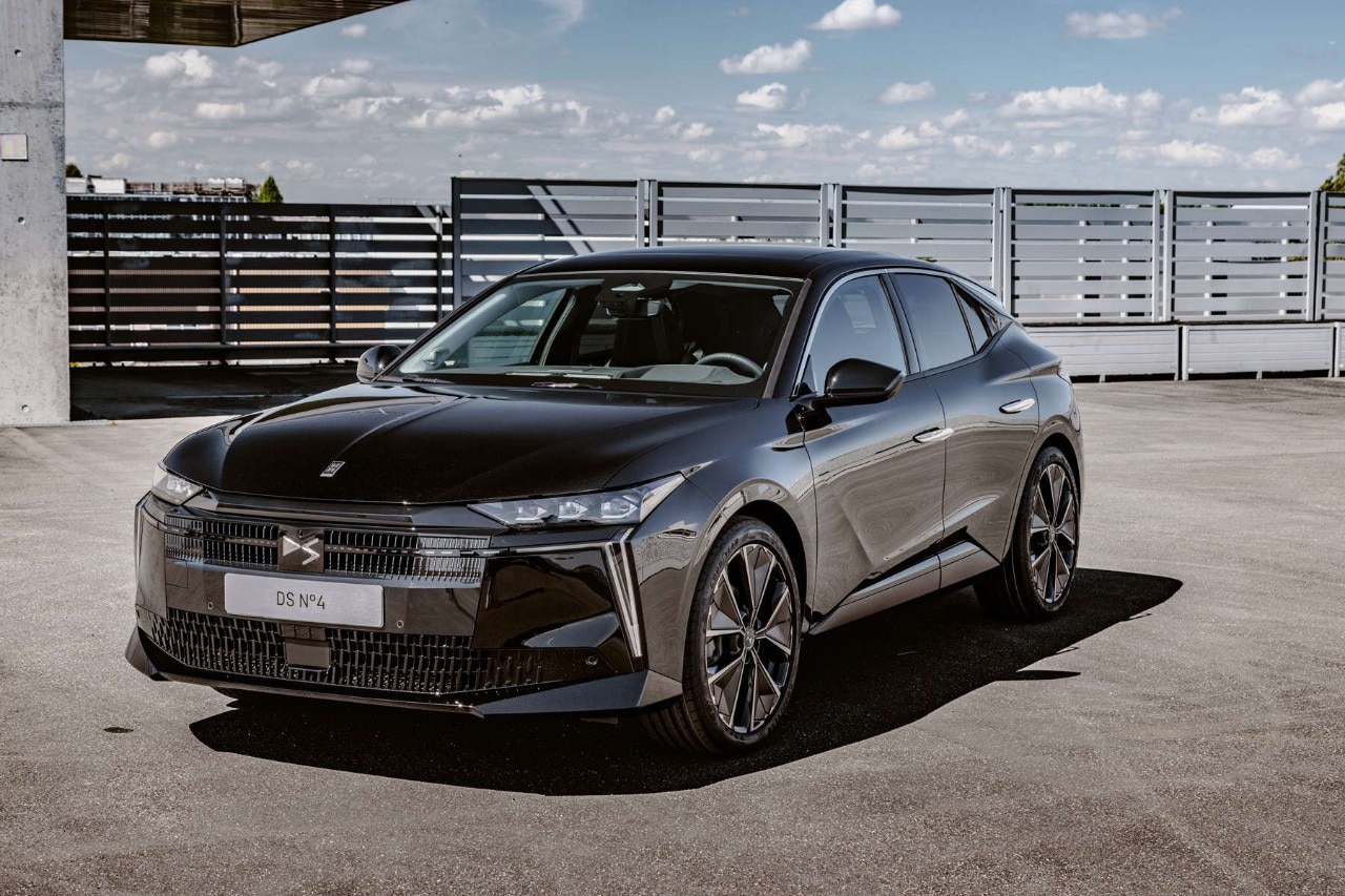 DS N°4, вигляд спереду з лівого боку