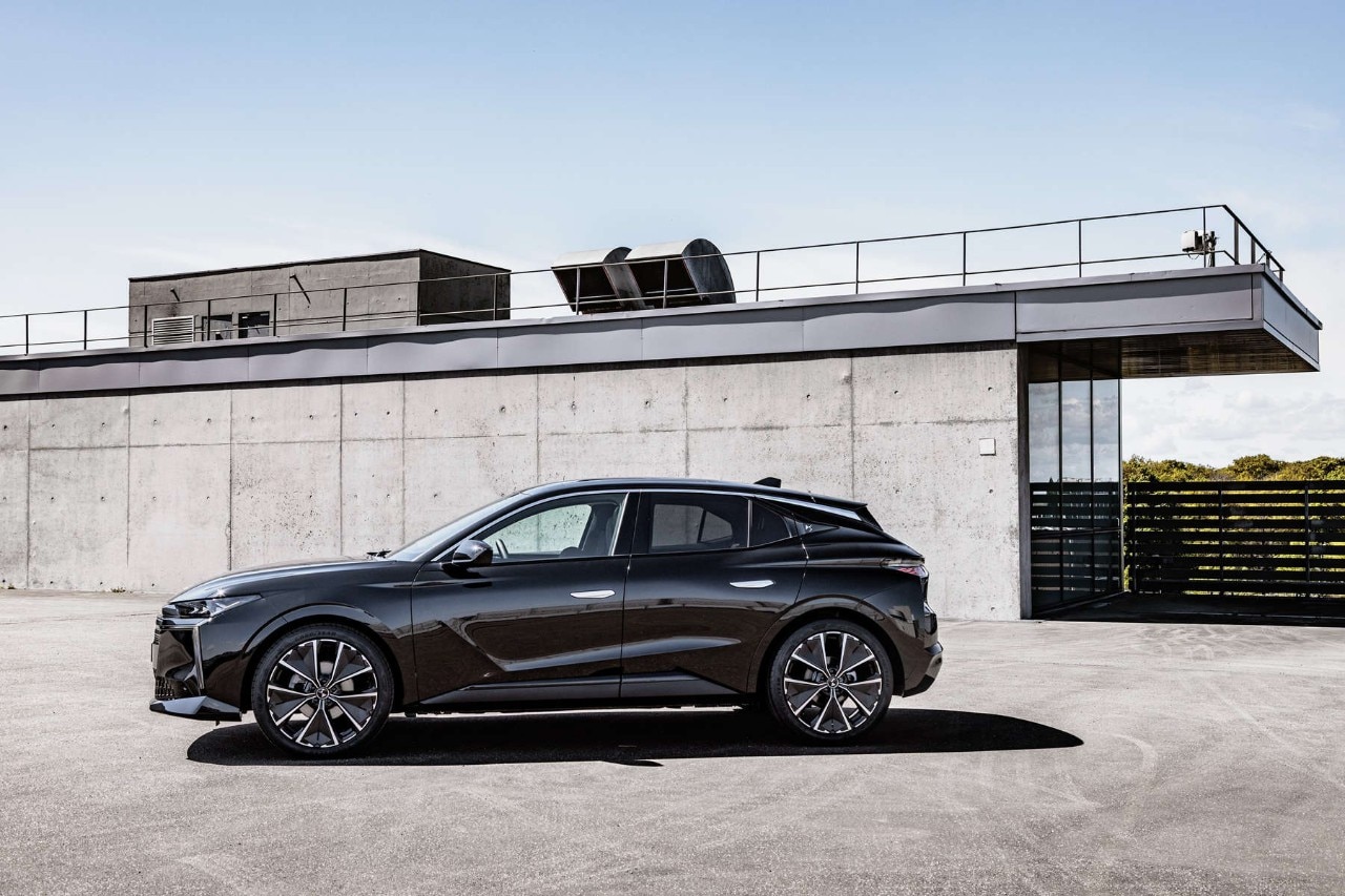 DS N°4, вигляд з лівого боку