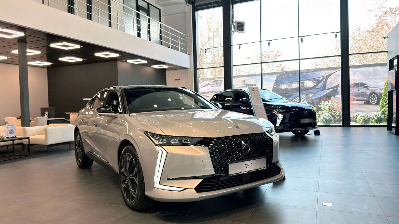 DS 4 у салоні DS Store Одеса