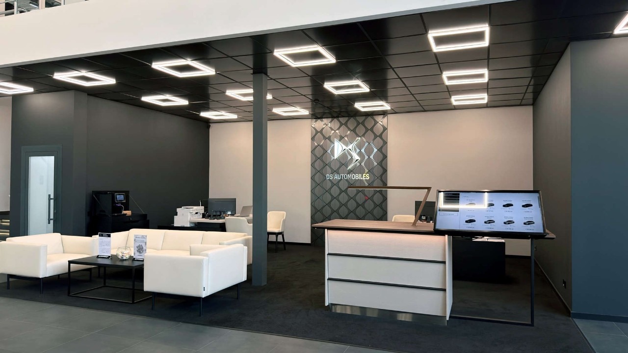 DS N°4, вигляд з лівого боку